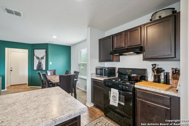 Image 17 of 42 For 5907 Kendall Cove