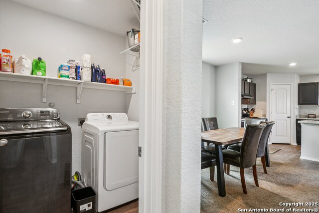 Image 18 of 42 For 5907 Kendall Cove