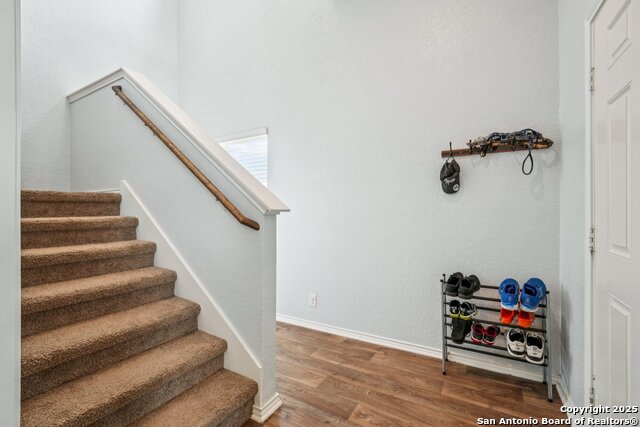 Image 9 of 42 For 5907 Kendall Cove