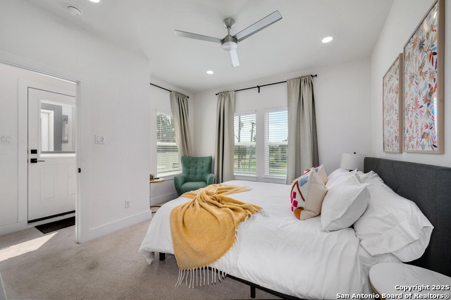 Listing photo id 19 for 715 Eleanor 101