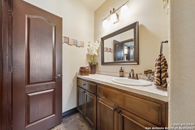 Listing photo id 40 for 7627 Fm 775
