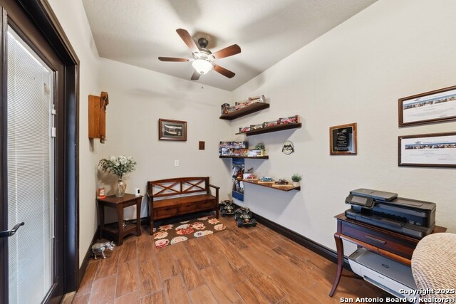 Listing photo id 43 for 7627 Fm 775