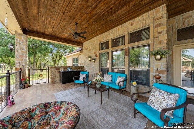 Listing photo id 57 for 7627 Fm 775