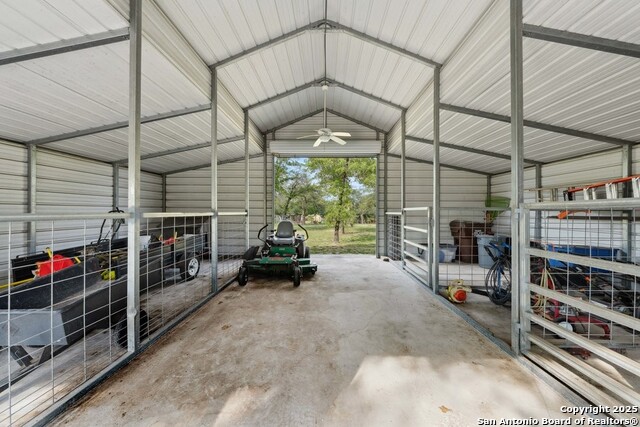 Listing photo id 62 for 7627 Fm 775