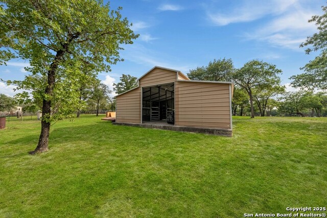 Listing photo id 64 for 7627 Fm 775