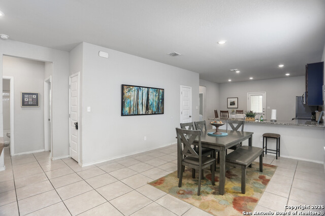 Listing photo id 8 for 7883 Abbey  