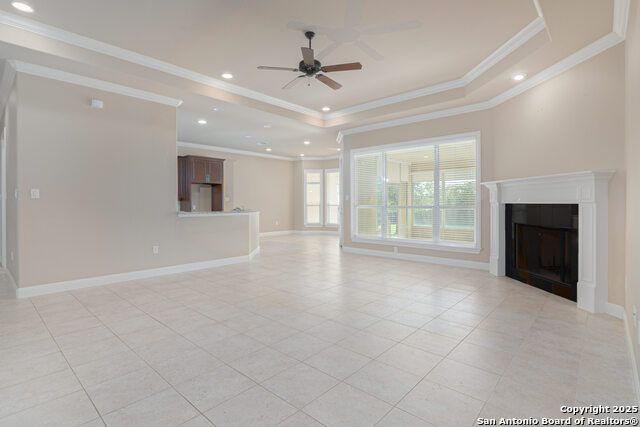 Image 15 of 51 For 647 Oak Creek