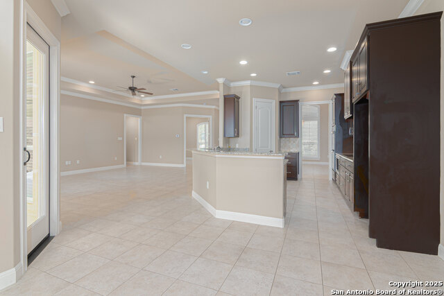 Image 16 of 51 For 647 Oak Creek
