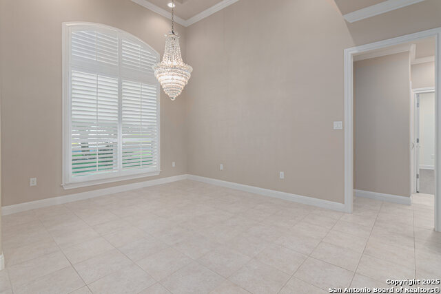 Image 37 of 51 For 647 Oak Creek