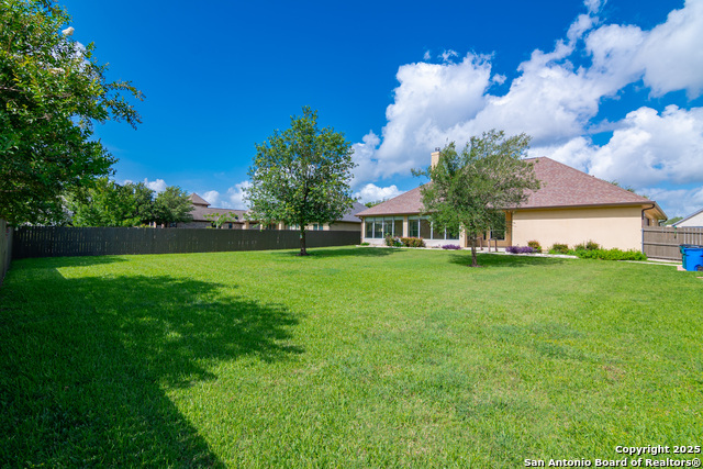 Image 7 of 51 For 647 Oak Creek