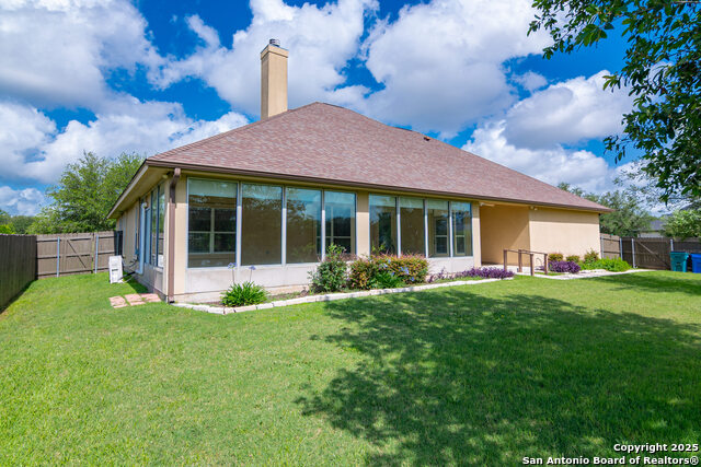 Image 9 of 51 For 647 Oak Creek