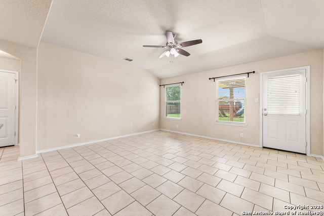 Image 11 of 75 For 10055 Strasbourg