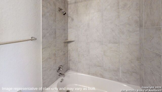 Image 17 of 31 For 21030 Millstream Bend