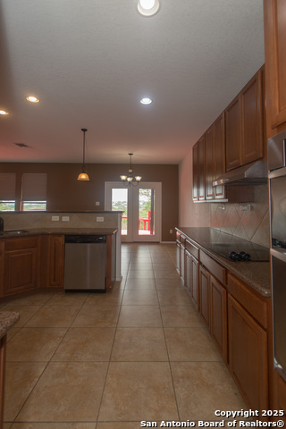 Image 11 of 24 For 4602 Manitou Bay