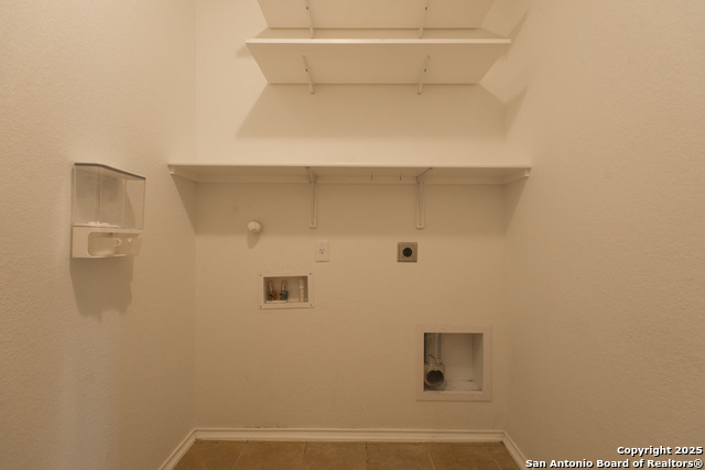 Image 17 of 24 For 4602 Manitou Bay