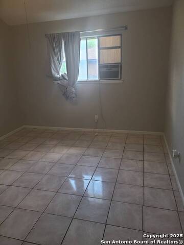 Image 13 of 15 For 4403 Hickory Hill