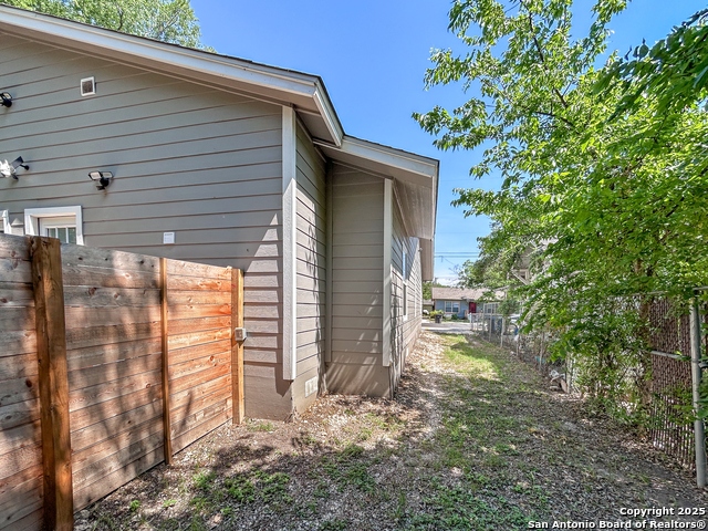Listing photo id 11 for 438 Gulf