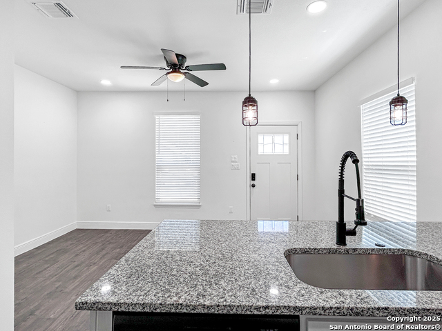 Listing photo id 4 for 438 Gulf