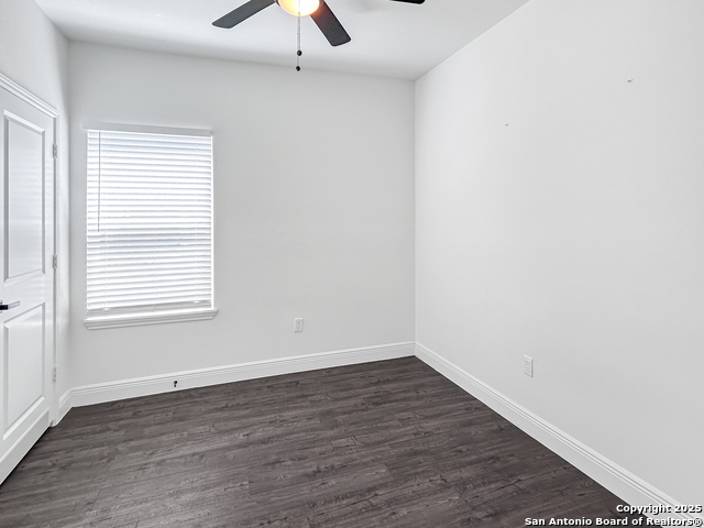 Listing photo id 6 for 438 Gulf