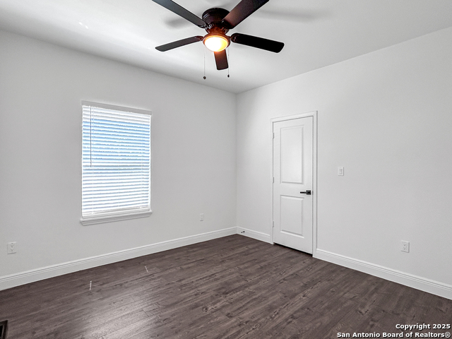 Listing photo id 7 for 438 Gulf