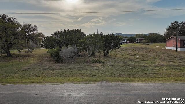 Listing photo id 14 for 125 Private Road 1517