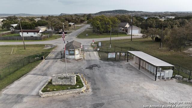 Listing photo id 31 for 125 Private Road 1517