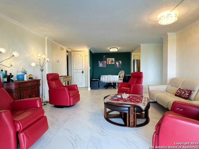 Image 3 of 37 For 7039 San Pedro Ave  601