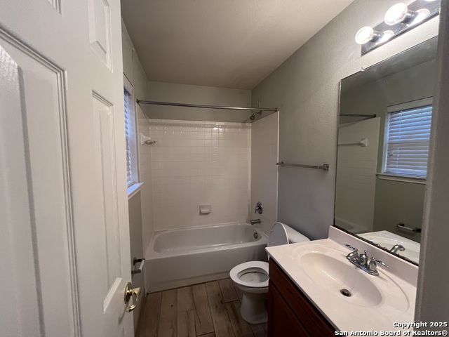 Image 10 of 10 For 7234 Autumn Acres