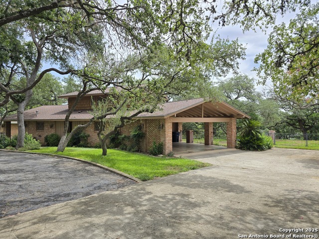 Image 2 of 35 For 44 Ridge Dr  