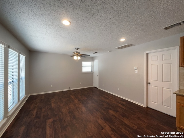 Image 11 of 21 For 344 Mccartney Blvd  F