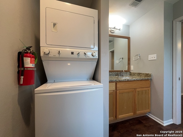 Image 17 of 21 For 344 Mccartney Blvd  F