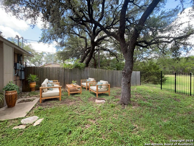 Image 6 of 21 For 344 Mccartney Blvd  F