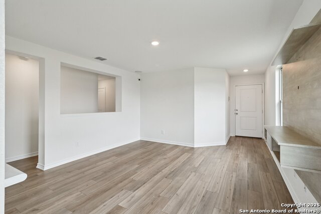 Image 4 of 32 For 10407 Caddo  