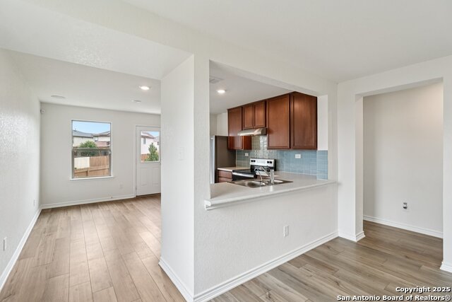 Image 9 of 32 For 10407 Caddo  