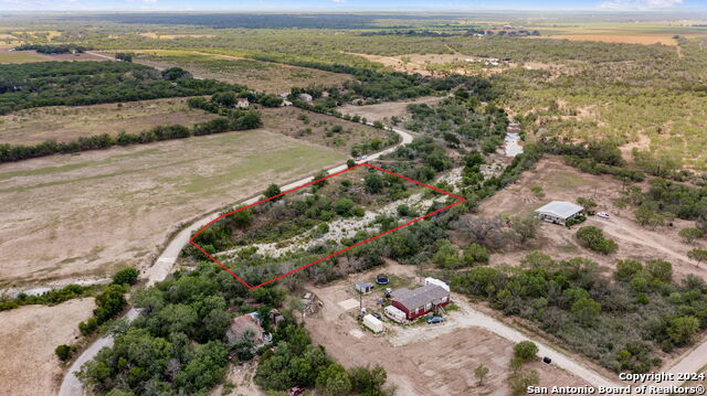 Listing photo id 1 for 613 County Road 441