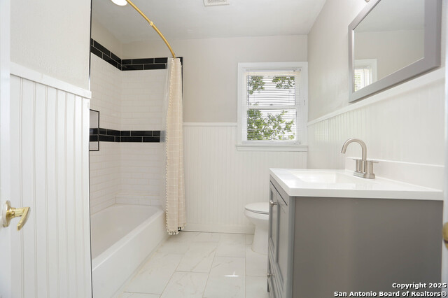Image 19 of 46 For 1002 Kampmann Blvd.