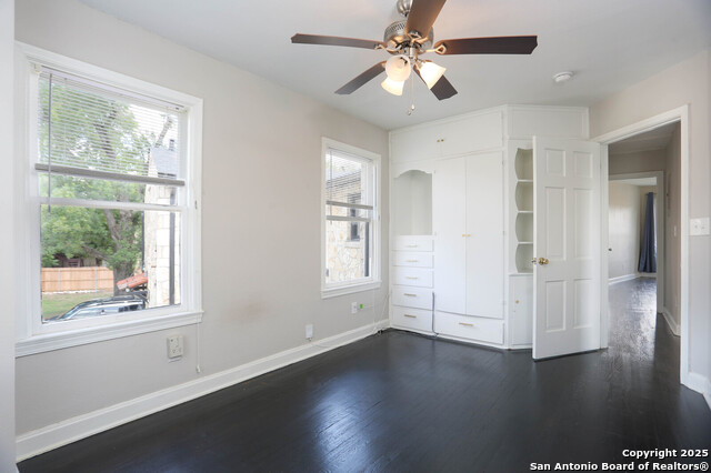 Image 21 of 46 For 1002 Kampmann Blvd.