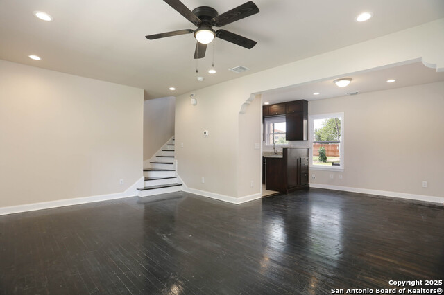 Image 23 of 46 For 1002 Kampmann Blvd.