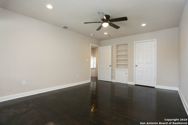 Image 27 of 46 For 1002 Kampmann Blvd.