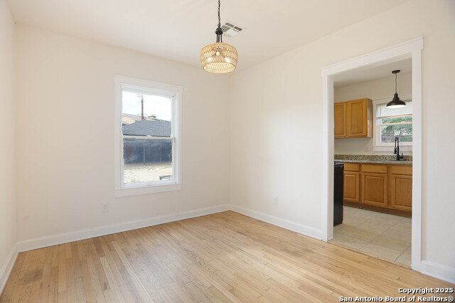 Image 34 of 46 For 1002 Kampmann Blvd.