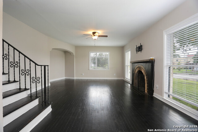 Image 9 of 46 For 1002 Kampmann Blvd.