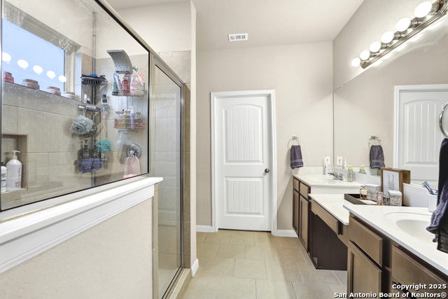 Image 10 of 26 For 8939 Portobello