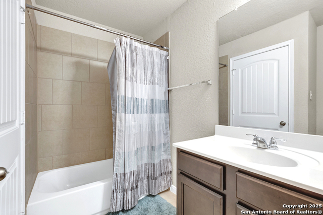 Image 19 of 26 For 8939 Portobello
