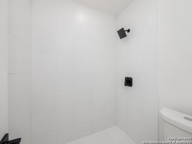 Image 15 of 32 For 9511 Deerbrook