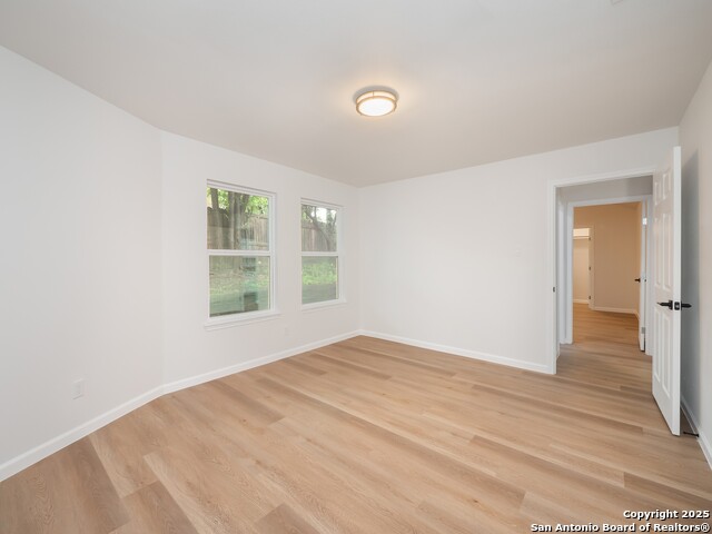 Image 19 of 32 For 9511 Deerbrook