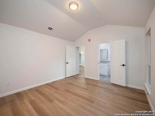 Image 22 of 32 For 9511 Deerbrook