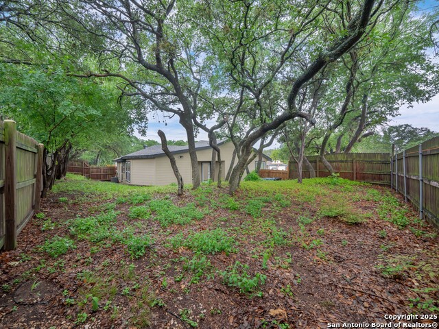 Image 27 of 32 For 9511 Deerbrook