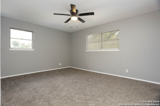 Image 11 of 24 For 10406 Greenbay