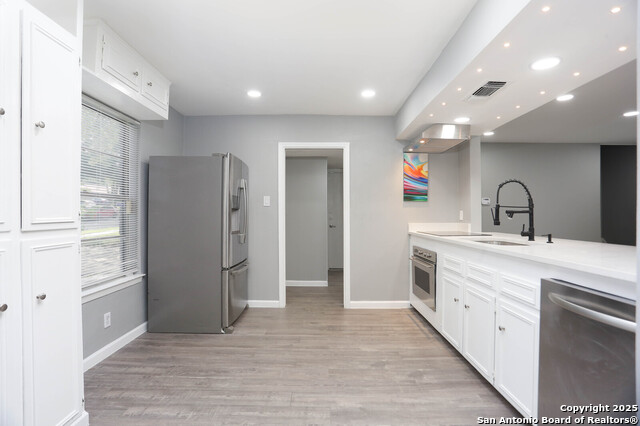 Image 9 of 24 For 10406 Greenbay