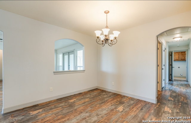 Image 15 of 47 For 3250 Sandy Elm